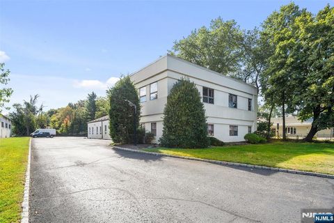 Photo of 1167 E Us Highway 22, Mountainside, NJ 07092 (MLS # 25034668)
