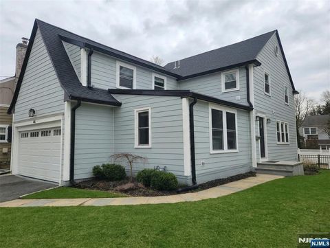 46 Elmwood Place Millburn NJ 07078