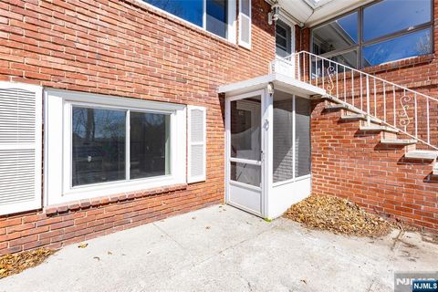 Photo of 154 Ames St, Hackensack, NJ 07601 (MLS # 26013759)