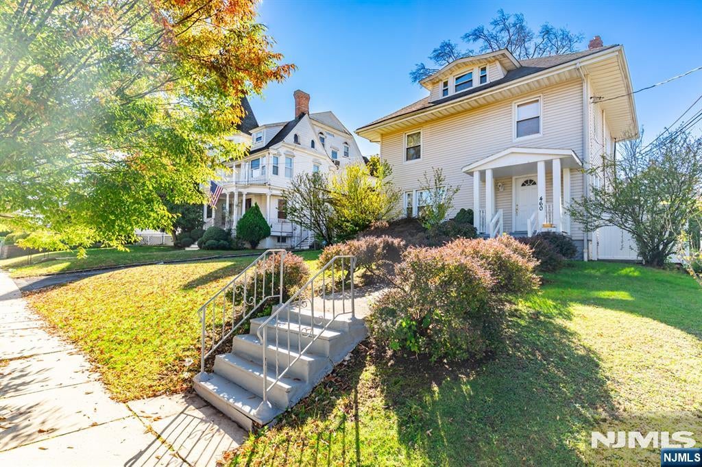 460 New England Terrace