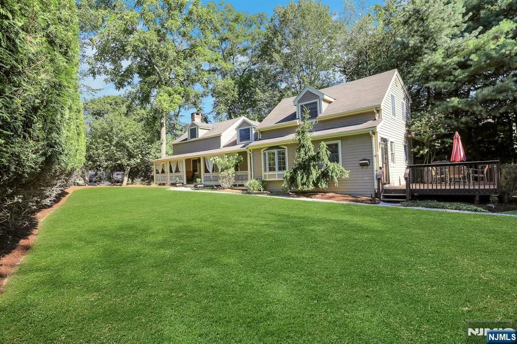 Photo of 7 Snyder Avenue, Ramsey, NJ 07446 (MLS # 25032098)