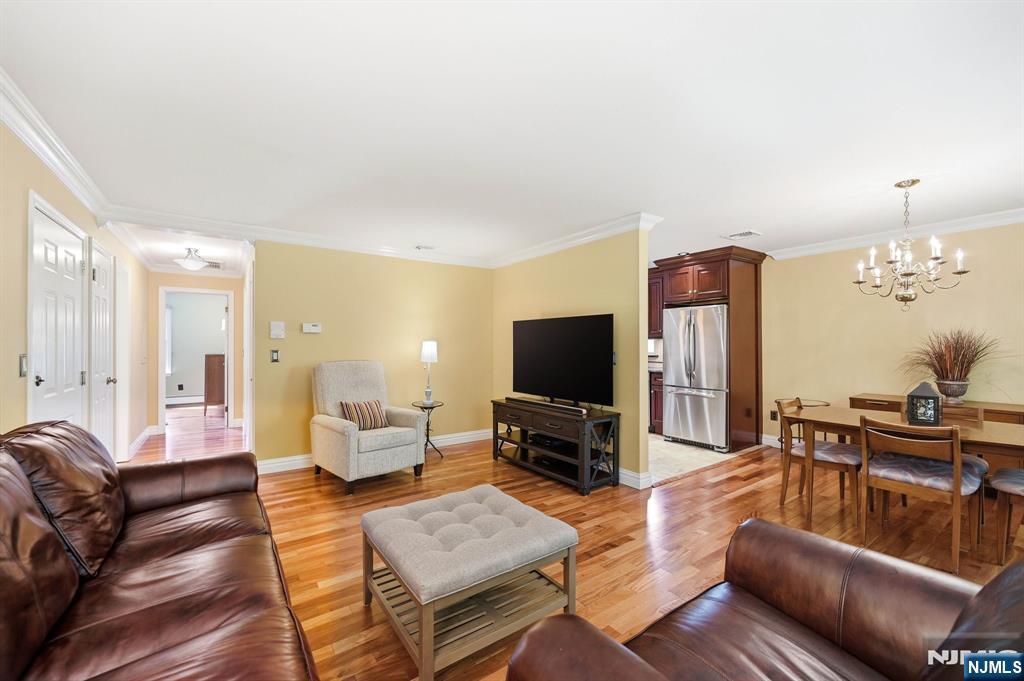 137 S Maple Avenue B