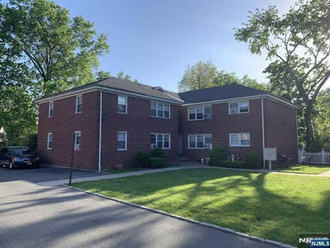 Photo of 171183 Fort Lee Rd #173-1C, Teaneck, NJ 07666 (MLS # 26028956)