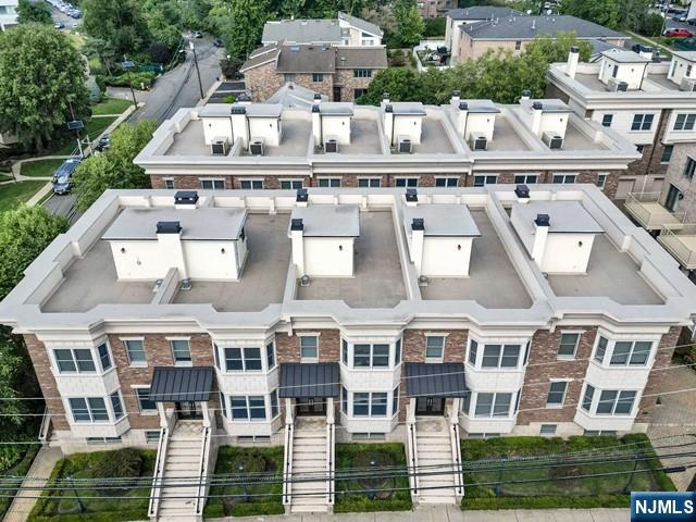 Property for Sale at 2175 Edwin Avenue, Fort Lee, New Jersey - Bedrooms: 3 
Bathrooms: 3.5  - $1,125,000