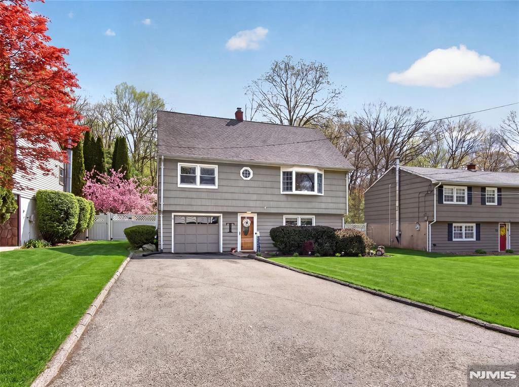 Photo of 22 Wildwood Terrace, Ringwood, NJ 07456 (MLS # 26013601)