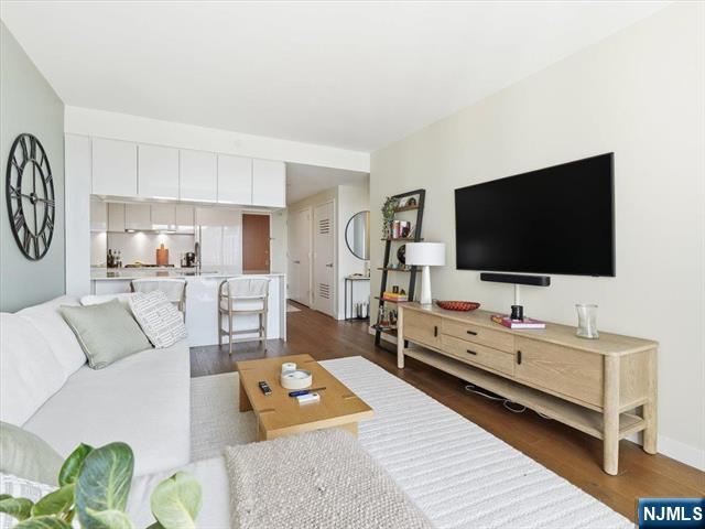 99 Hudson Street 2309