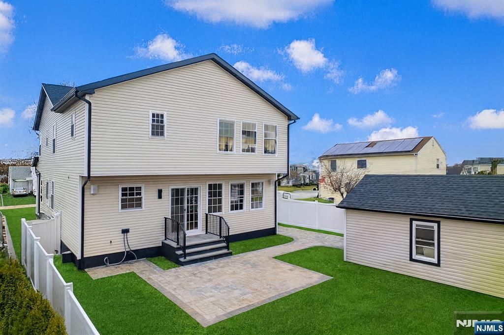 Photo of 83 Madison Avenue, Rochelle Park, NJ 07662 (MLS # 25043261)