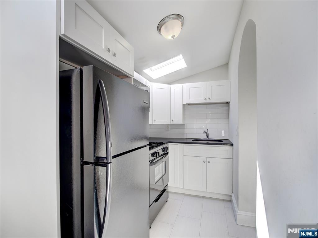 222 Lafayette Avenue Floor 2