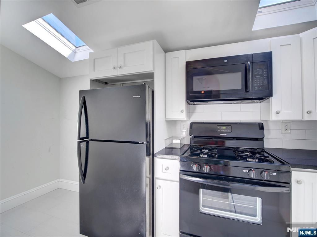 222 Lafayette Avenue Floor 2