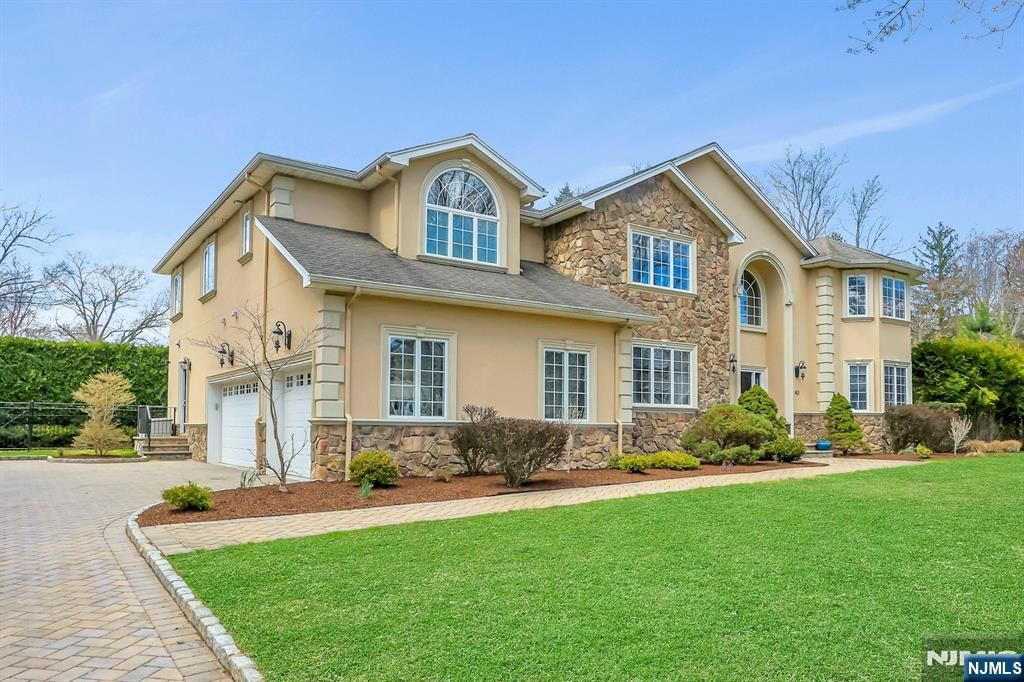 Photo of 103 Ivy Lane, River Vale, NJ 07675 (MLS # 26011883)