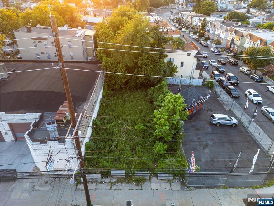 Prime Mixed-Use Development Opportunity in the Heart of Irvington! Priced to sell! This vacant lot is zoned for mixed-use ideal for a first-floor retail space with residential units above. Located in Irvington's thriving business district, this property is surrounded by newer developments and offers high visibility, making it a strategic location for investors, developers, or builders. Whether you're looking to create a storefront/apartment combo or launch a commercial project, this is your chance to become part of the Irvington renaissance. The area's rapid growth and revitalization make this a highly desirable and future-forward investment.