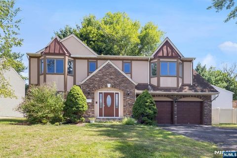 Photo of 216 Magnolia Ave, Hillsdale, NJ 07642 (MLS # 25033466)