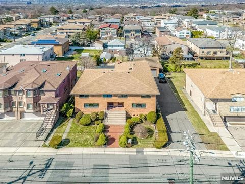 2413 Hammett Avenue Fort Lee NJ 07024