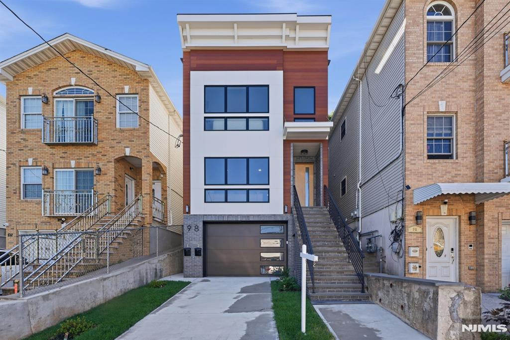 98 Western Avenue