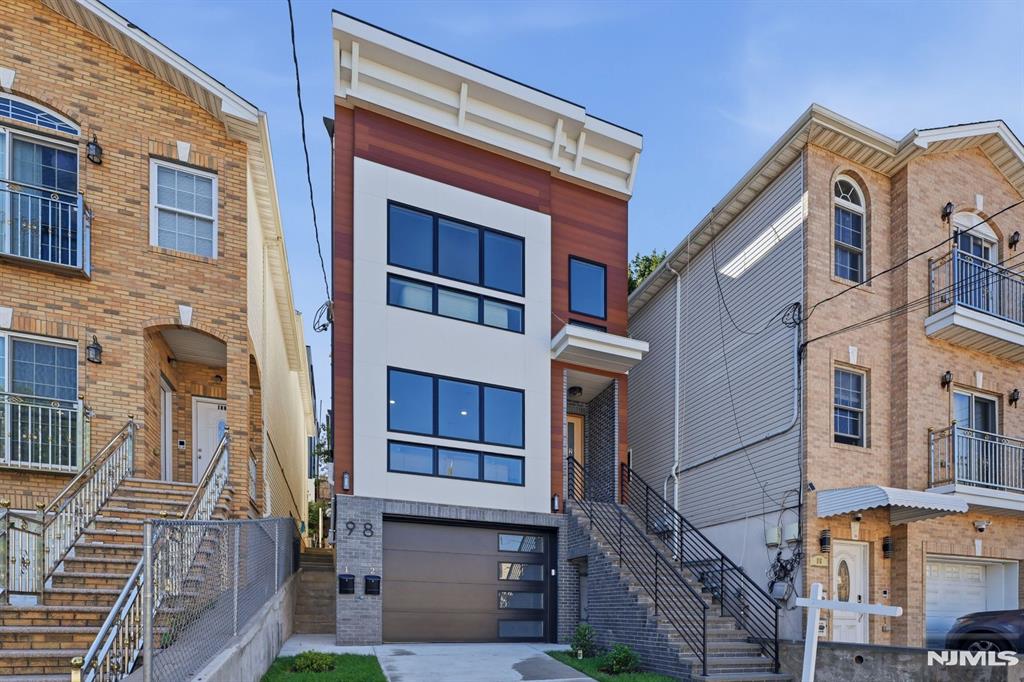 98 Western Avenue