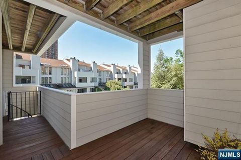 750 Mainsail Lane, Secaucus, NJ 07094 - MLS#: 25013544