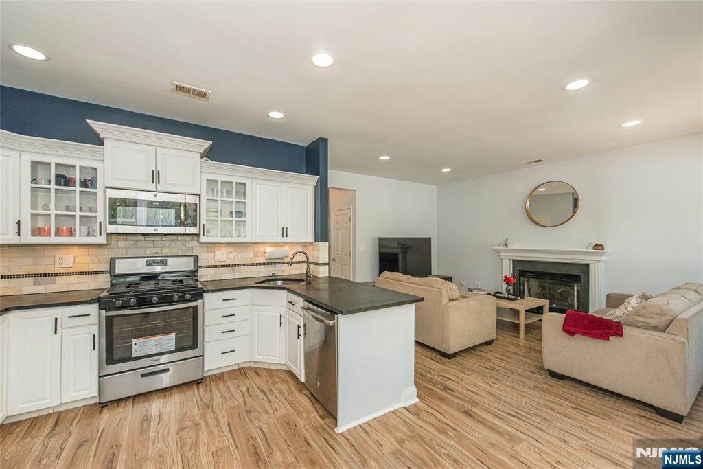 16 Indian Spring Drive