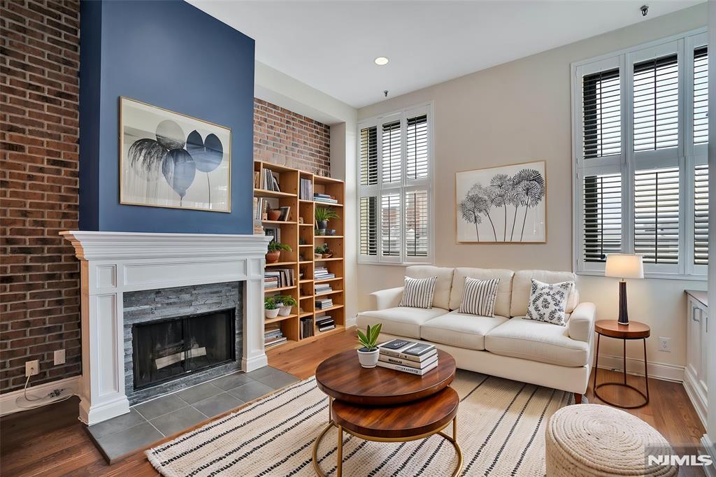 167 Wayne Street 403T