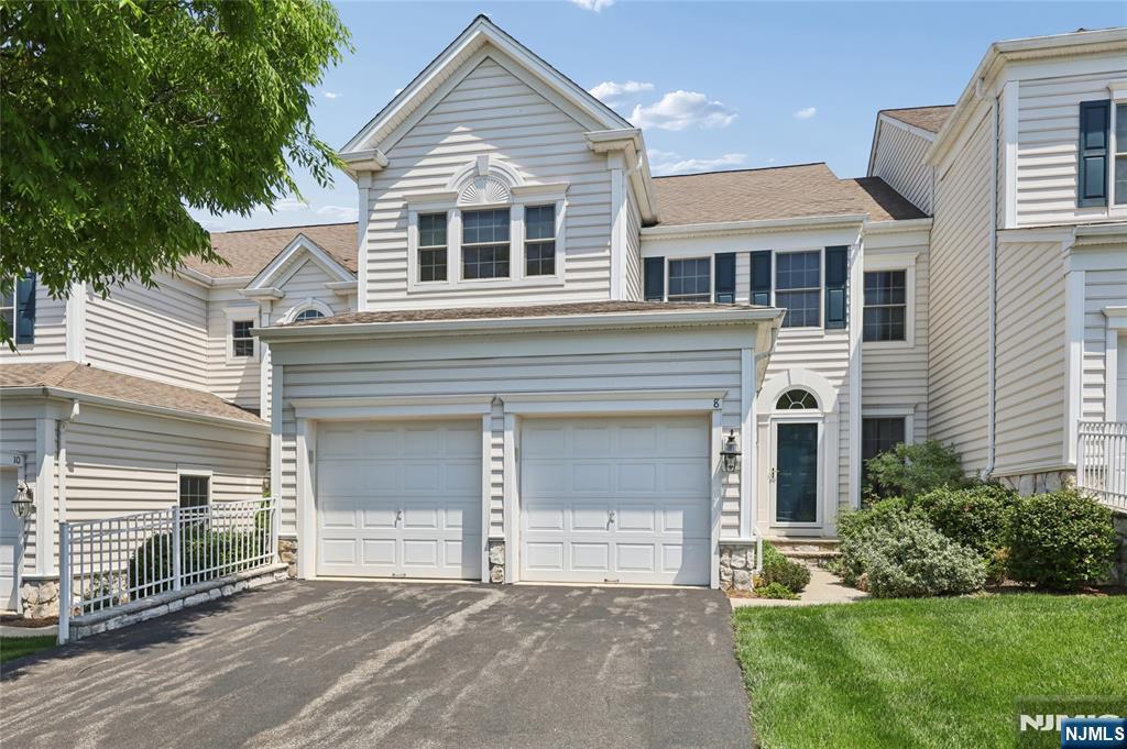 8 Yorktown Lane 704