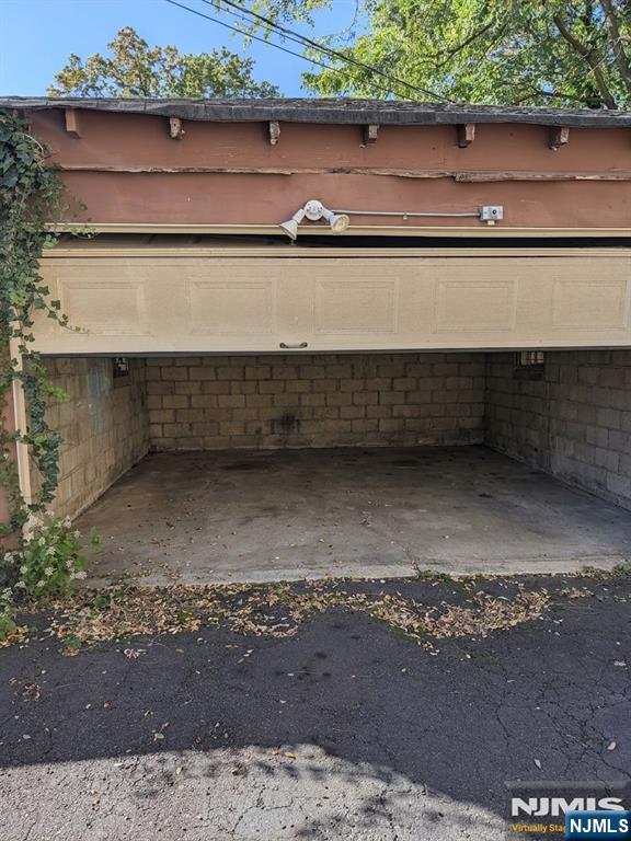 7 Whitman Avenue