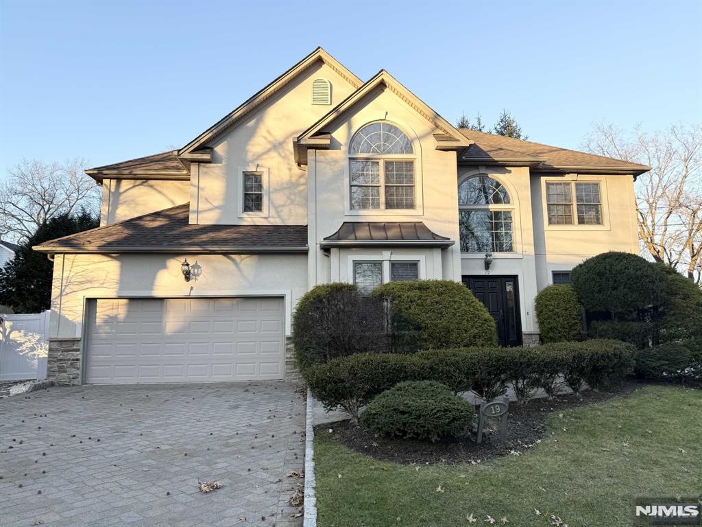 Rental Property at 19 Laurel Rd, Demarest, New Jersey - Bedrooms: 4 
Bathrooms: 3 
Rooms: 11  - $10,800 MO.