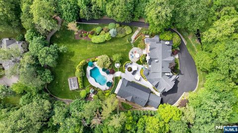 Photo of 211 Highwood Avenue, Tenafly, NJ 07670 (MLS # 26010628)