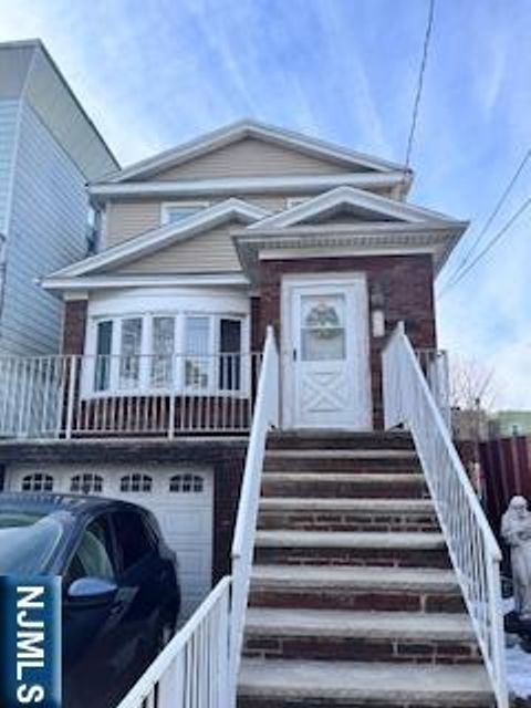 Photo of 271 Danforth Avenue, Jersey City, NJ 07305 (MLS # 26002551)