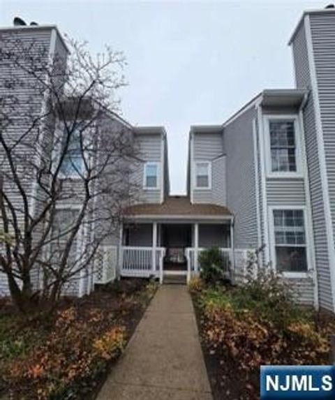 Photo of 44 Fox Run Drive, Englewood, NJ 07631 (MLS # 25041468)