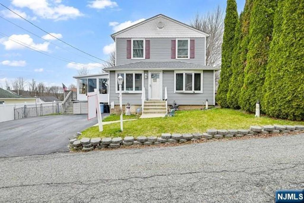 Photo of 22 Glenridge Road, West Milford, NJ 07421 (MLS # 26012131)