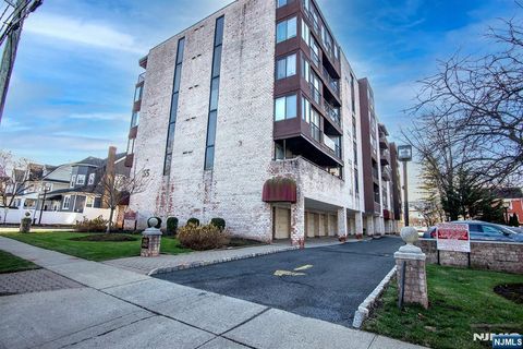Photo of 55 Clinton Pl #203, Hackensack, NJ 07601 (MLS # 25041784)