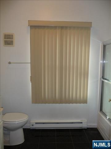 24 S William Street 203