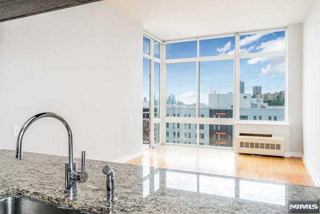 1807 Hudson Park
