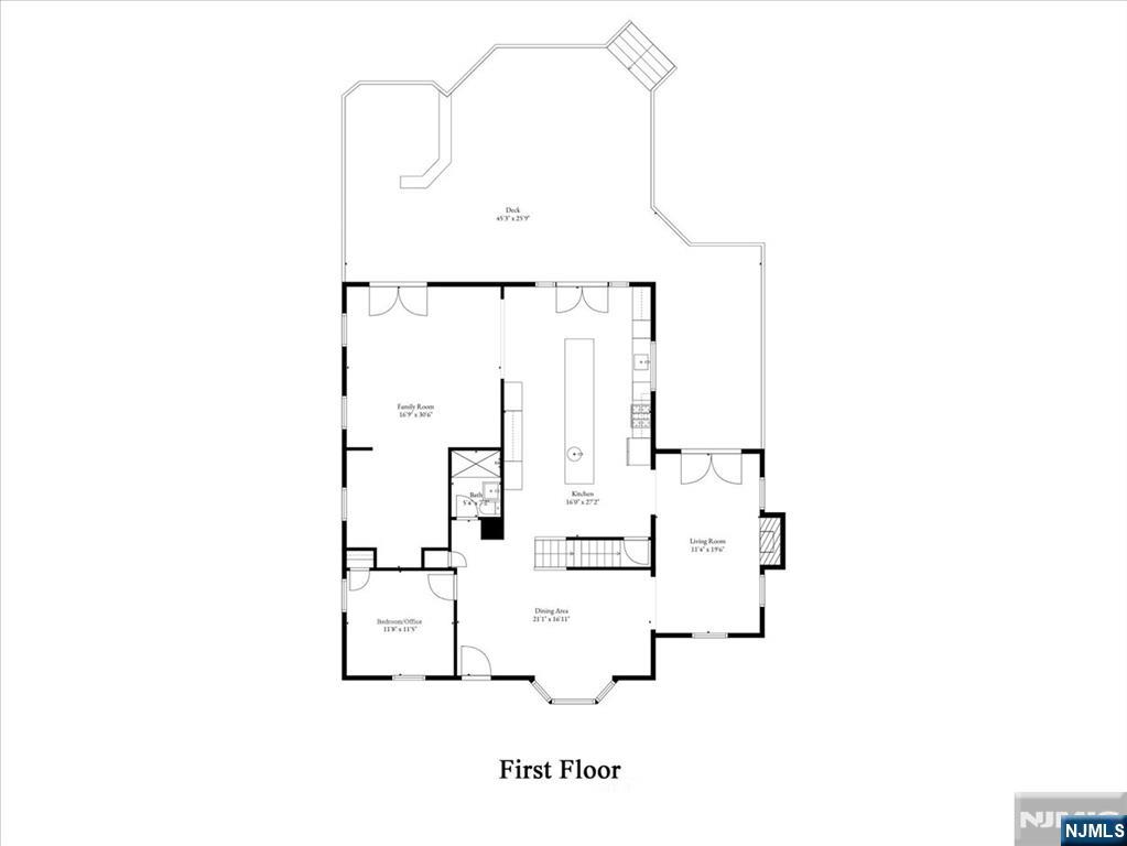 Main image without alt text