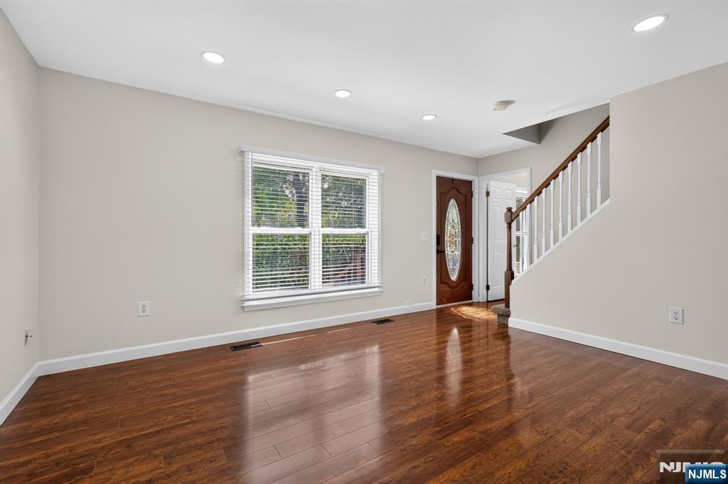64 Valley Road