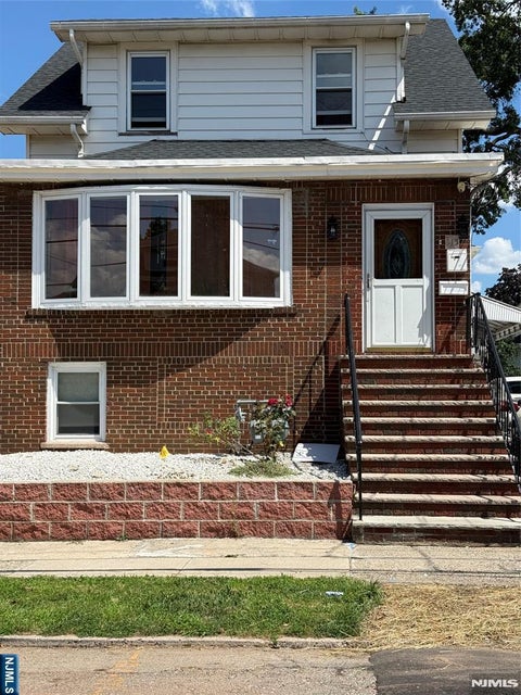 Photo of 613 3rd Ave #2, Lyndhurst, NJ 07071 (MLS # 26031292)