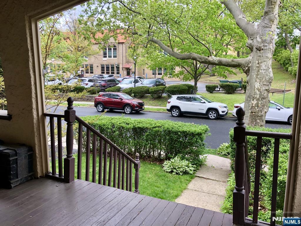 193 Hillside Avenue