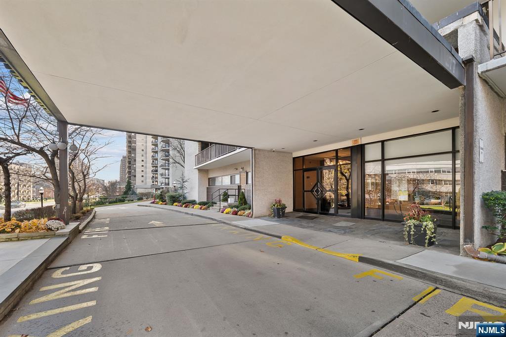 277 Prospect Avenue 11H