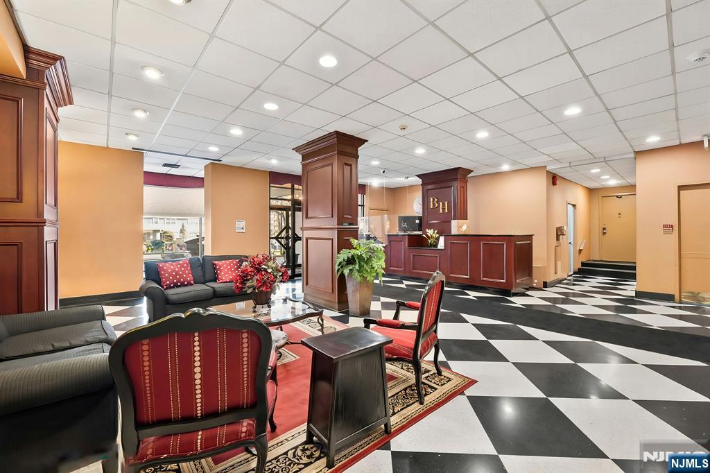 277 Prospect Avenue 11H