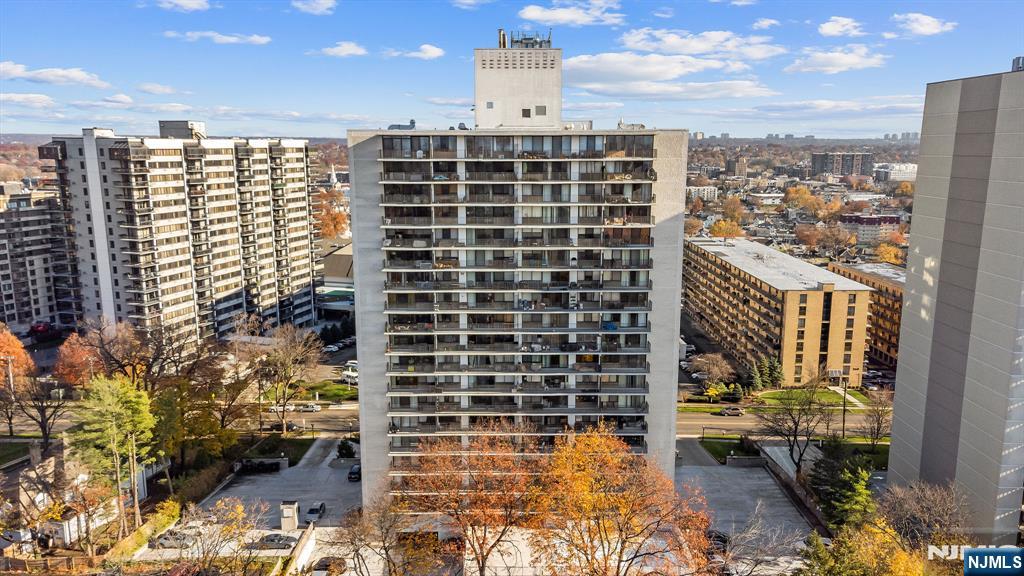 277 Prospect Avenue 11H