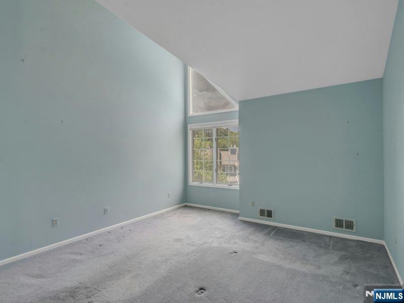 225 Cambridge Drive