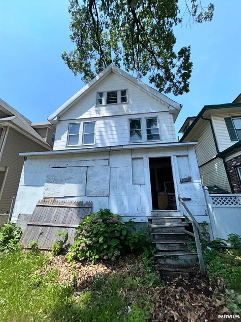 Photo of 101 22nd Street, East Orange, NJ 07017 (MLS # 26007051)