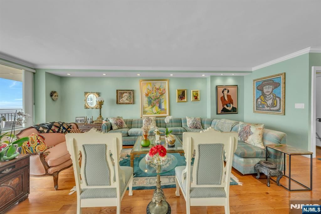 Photo of 1530 Palisade Avenue #30G, Fort Lee, NJ 07024 (MLS # 25019060)