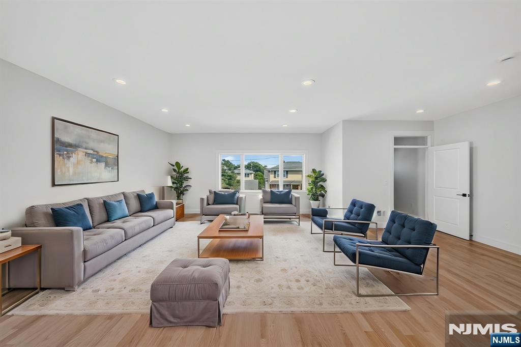 85-87 Echo Place A