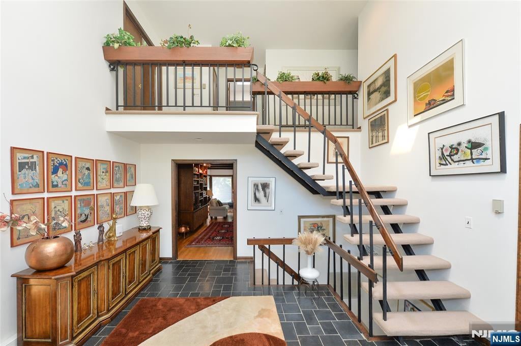 690 Orchard Lane