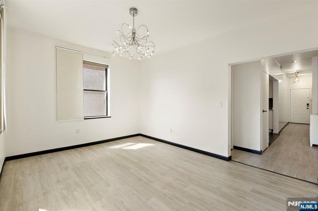 6601 Broadway D7