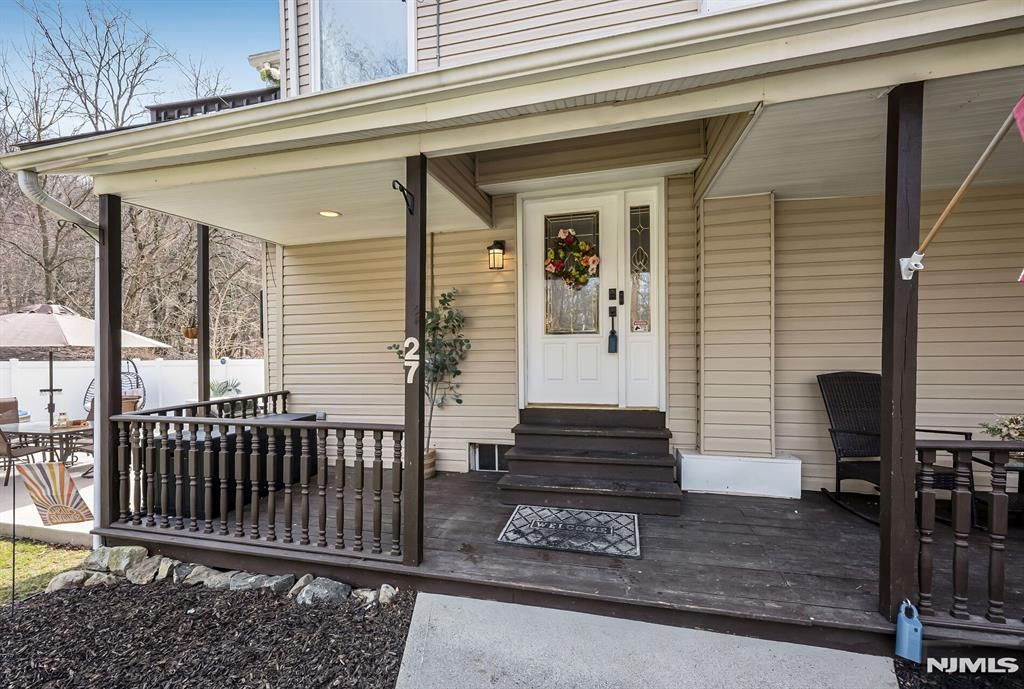 Photo of 27 Mountain Avenue, Wanaque, NJ 07465 (MLS # 26009226)