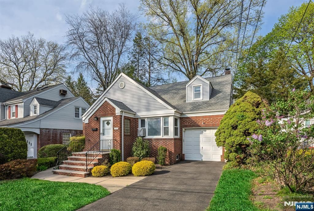 Photo of 153 Moore Avenue, Leonia, NJ 07605 (MLS # 26013030)