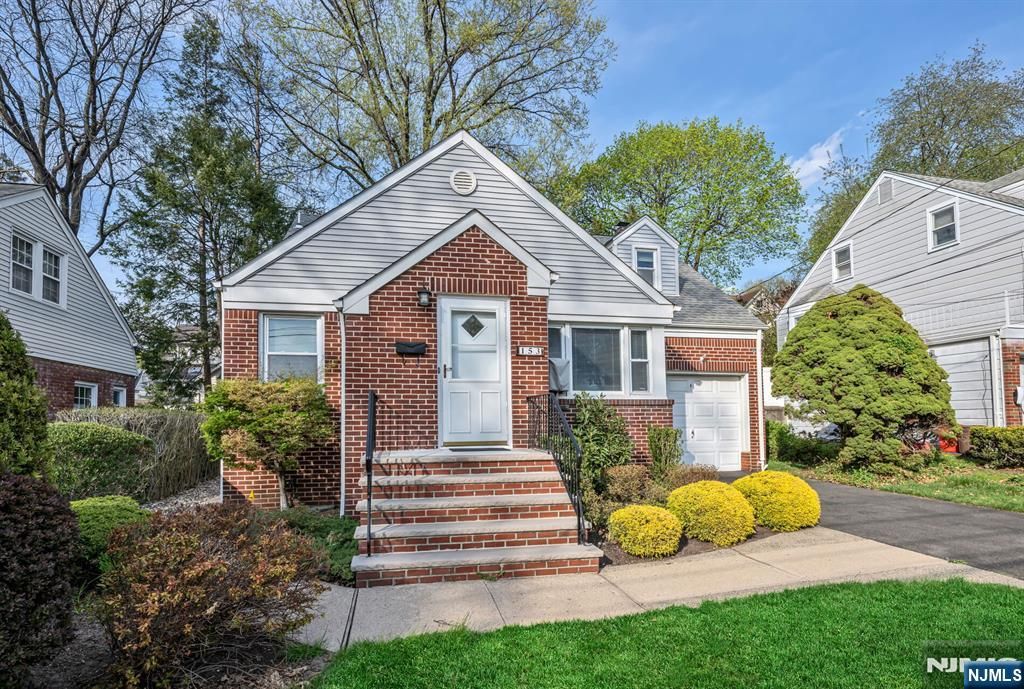 Photo of 153 Moore Avenue, Leonia, NJ 07605 (MLS # 26013030)