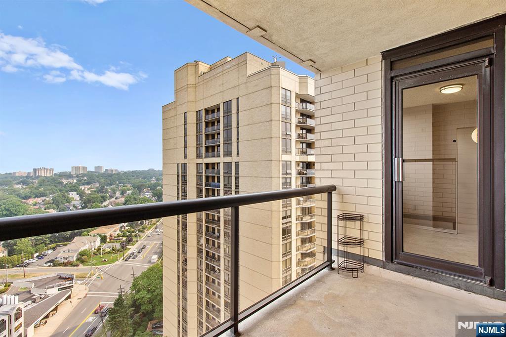 800 Palisade Avenue 2007