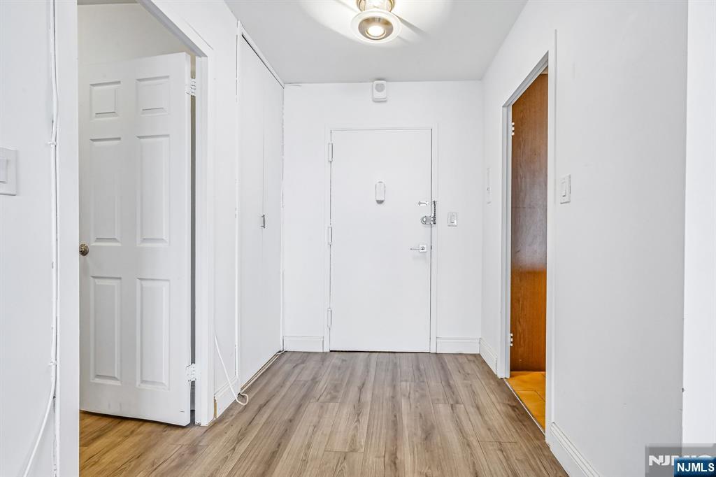 1203 River Road 9G